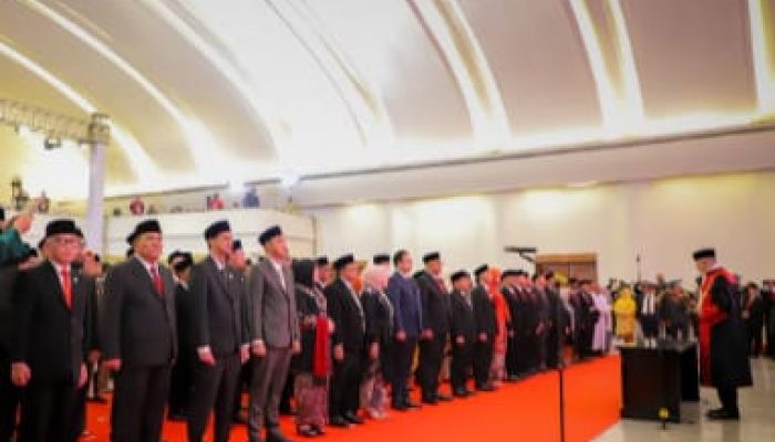120 Anggota DPRD Provinsi Jawa Barat Yang Baru Resmi Dilantik
