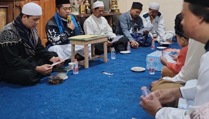 Pesantren Al Layyin dan Warga Rengascondong Kabupaten Bandung Peringati Rebo Wekasan