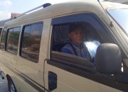 Nasib Supir Angkot Kian Terpuruk Kalah Bersaing Dengan Tranportasi Online