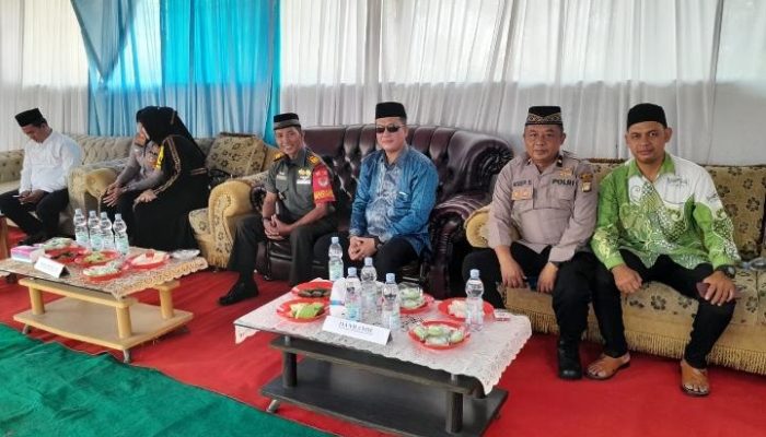 Kepala Desa Karang Harum Bersama Persatuan Majlis Ta’lim se- Desa Karang Harum Peringati Maulid Nabi Muhammad SAW 1446 H