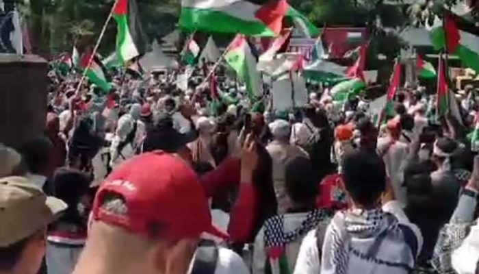 Aksi Bela Palestina Kembali Digelar di Depan Gedung DPRD Jawa Barat