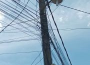 Warga Minta Pemkab Bekasi Lakukan Penertiban Terkait Semerawutnya Pemasangan Kabel di Ruang Publik