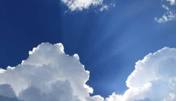 Memasuki Musim Penghujan, Warga Bandung Yang Beraktivitas di Luar Diminta Perhatikan Kondisi Cuaca