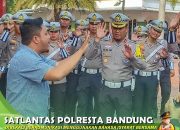 Satlantas Polresta Bandung Dibekali Berkomunikasi Menggunakan Bahasa Isyarat Bersama Gerakan Untuk Kesejahteraan Tunarungu Indonesia