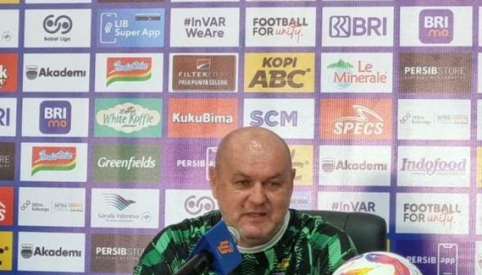 Persib vs Persebaya: Maung Bandung Pincang Tanpa Pilar Utama