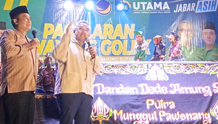 Farhan dan Erwin Sukses Hibur Masyarakat Bandung Timur Lewat Pagelaran Wayang Golek