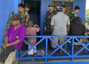 Peduli Duka Masyarakat, Satgas 641/Bru Bantu Prosesi Kremasi Jenazah Warga Kampung Gimbis.