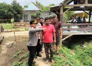 Polisi Beri Bantuan Bibit Jagung dan Pupuk di Sidoarjo, Wujudkan Ketahanan Pangan Nasional