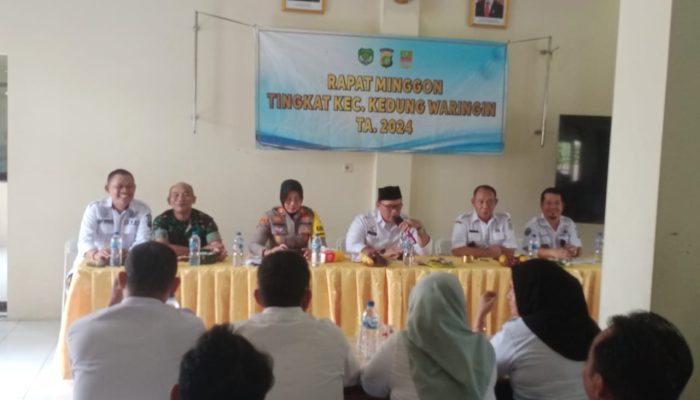 Maman Badruzaman Pimpin Rapat Minggon Kecamatan Kedungwaringin Bahas Hal Penting