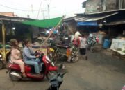 Camat MBZ Tanggapi Kemacetan Akibat Kesemrawutan di Pasar Bojong Kedunggede Kedungwaringin