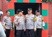 Pastikan Keamanan Malam Tahun Baru, Kapolda Jatim Cek Pospam dan Posyan