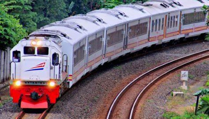 KAI Hadirkan Diskon Tiket Kereta hingga 30% Berlaku 29 Desember 2024 – 5 Januari 2025, Ini Rutenya