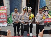 Polda Jatim Siagakan 100 Personel Gabungan di Bundaran Waru, Malam Pergantian Tahun Berjalan Lancar