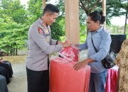 Kolaborasi Polisi dan TNI Bantu Warga Terdampak Longsor di Ponorogo.