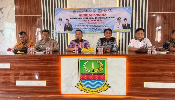 Hadiri Musrenbangdes Desa Labansari H Aris Sadikin Asnawi Sampaikan Pentingnya Dialog Dan Musyawarah Yang Partisipatif