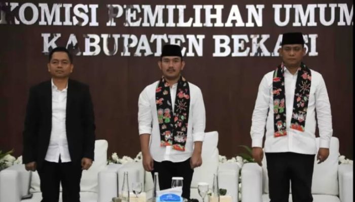 KPU Kabupaten Bekasi Pastikan Pasangan Ade Kuswara Kunang dan Asep Surya Atmaja Akan Dilantik Pada 6 Februari 2025