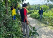 Sekdes Labansari Ajak Perangkat Desanya Keja Bakti Bersihkan Lingkungan Bersama Warga Masyarakat