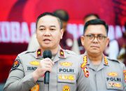 Kapolri Beri Kenaikan Pangkat Luar Biasa Anumerta kepada Bharatu Mardi Hadji.