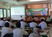 Kapolsek Tambelang Ajak Warga Bekerjasama Jaga Kamtibmas Dalam Rapat Minggon Tingkat Kecamatan Sukawangi.