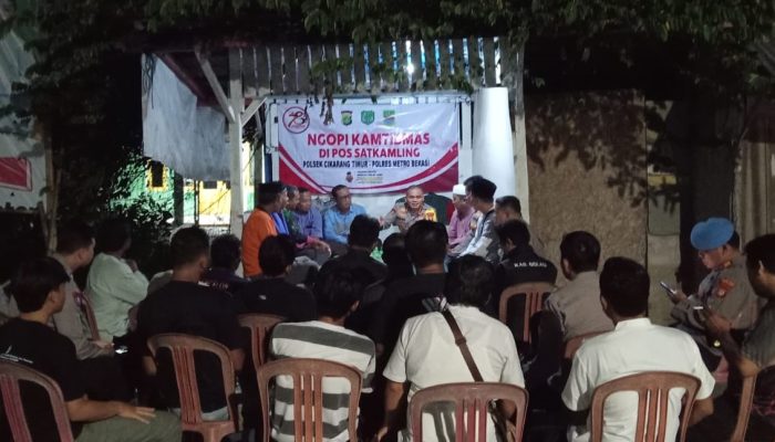 Kapolres Metro Bekasi Menggelar “Ngopi Kamtibmas” di Pos Satkamling Polsek Cikarang Timur