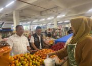 Satgas Pangan Polres Ngawi Sidak Pasar Pantau Harga dan Stok Bapokting Jelang Lebaran.