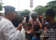 Polres Pelabuhan Tanjung Perak, Bersama PMII TASWIRUL AFKAR Bagikan Takjil Sebanyak 150 Paket .