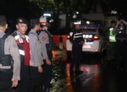 Patroli Stasioner,Meskipun Hujan Deras Polres Pelabuhan Tanjung Perak Jaga Kamtibmas Selama Di Bulan Ramadhan.