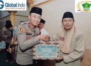 Tak Hanya Anak Yatim, Takmir dan Marbot Masjid At-Taqwa PG Semboro Dapatkan Tali Asih dari Polres Jember.