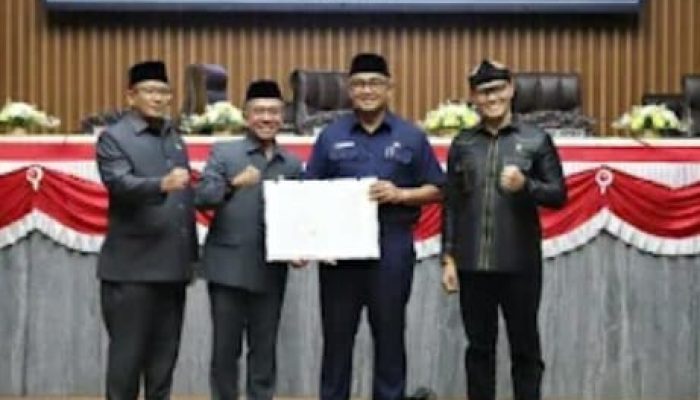 Rapat Paripurna DPRD Kota Bandung Sepakati Perubahan Perda No.1 Tentang Pajak & Retribusi Daerah
