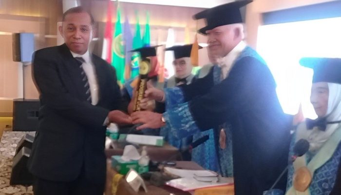 Yohanis Y Bwariat (John) Raih Gelar Doktor Ilmu Hukum Pascasarjana di Unpas Bandung Dengan Yudisium Cumlaude