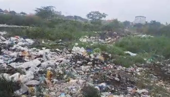 Keluhkan Tumpukan Sampah, Warga Nilai Pemkot Cirebon, DLHK dan Aparat Kewilayahan Tidak Cukup Perhatian