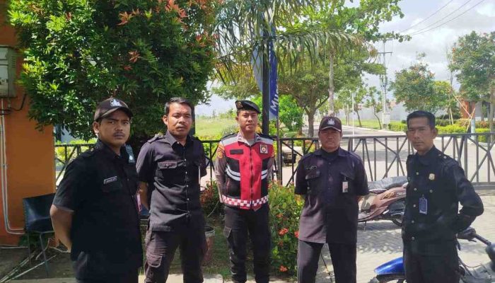 Antisipasi Kejahatan Jelang Idul Fitri Polsek Sukatani Melalui Unit Samapta Melaksanakan Patroli.