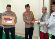 Dampingi Kapolres Metro Bekasi Kapolsek Cikarang Timur Kunjungi Mesjid Sidogiri