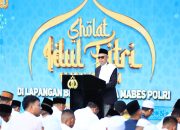 Wakapolri dan PJU Polri Laksanakan Salat Ied di Lapangan Bhayangkara.