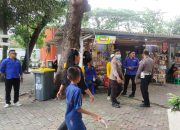 Polres Pelabuhan Tanjung perak Siagakan Anggota di Tempat Wisata Selama Libur Lebaran.
