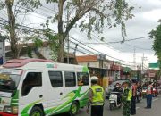 Polres Bojonegoro Tingkatkan Pengawasan di Jalur Perbatasan Pastikan Arus Balik Lebaran Lancar.