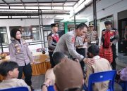 Program Pasabber Kapolres Situbondo Berbagi Makanan Bergizi Untuk Anak Berkebutuhan Khusus.