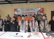 Polresta Sidoarjo Berhasil Amankan 4 Tersangka Pencurian Pipa Stainless di Tjiwi Kimia.