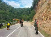 Gerak Cepat TNI dan Instasi Terkait, Bersihkan Tebing 25 Meter Di Wilayah Tegalombo