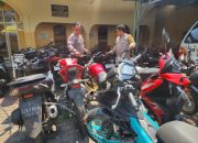 Polisi Bubarkan Aksi Balap Liar di Jalan Kedung Cowek Surabaya, 29 Sepeda Motor Diamankan