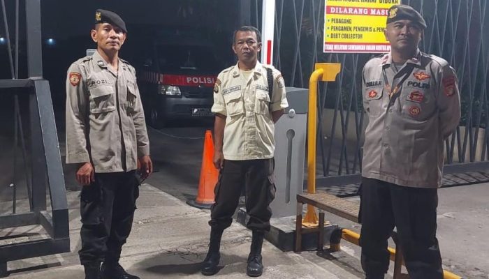 Antisipasi 3C Dan Guantibmas Serta Pemantauan Rumsong Polsek Cikarang Timur Melaksanakan Patroli Kewilayahan.