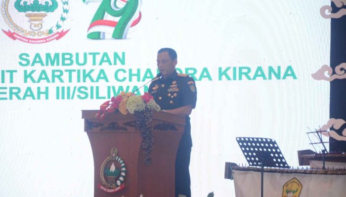 Pangdam lll Siliwangi Bersama Ketua Persit Kartika Chandra Kirana Menggelar Syukuran HUT Persit Kartika Chandra Kirana Ke-79