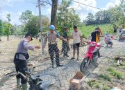 Solid, Polisi dan TNI bersama Warga Pasang Bronjong Cegah Longsor di Bojonegoro