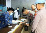 Tegas dan Bersih, 39 Pejabat Utama Polresta Malang Kota Jalani Tes Urine Usai Upacara Kebangkitan Nasional