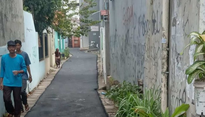Warga Kecewa Proyek Pengaspalan di Rw. 01 Setiadarma Dikerjakan Tidak Sesuai RAB