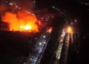 Pasar Kedung Gede Kedung Waringin Menjelang Isya Dilalap Sijago Merah.