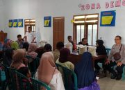 Peran Babinsa Kawal Penyaluran Beras Di Wilayah Pacitan