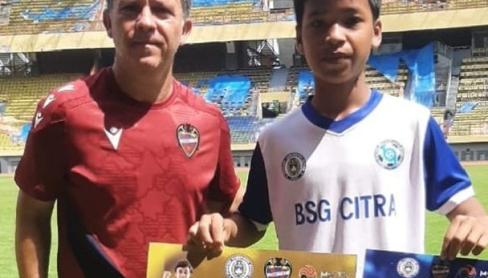 Bintang Khairulloh Anak Kampung Lilingir Desa Cipayung Lolos Seleksi ikut ke Academy Levante Spanyol.