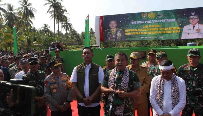 Kasad Resmikan Sarana Pengairan di Ciracap Sukabumi