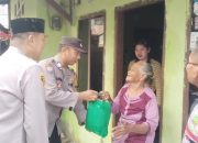 Wujud Kemanusiaan, Polsek Sukatani Berikan Bantuan Sembako Kepada Warga Kurang Mampu